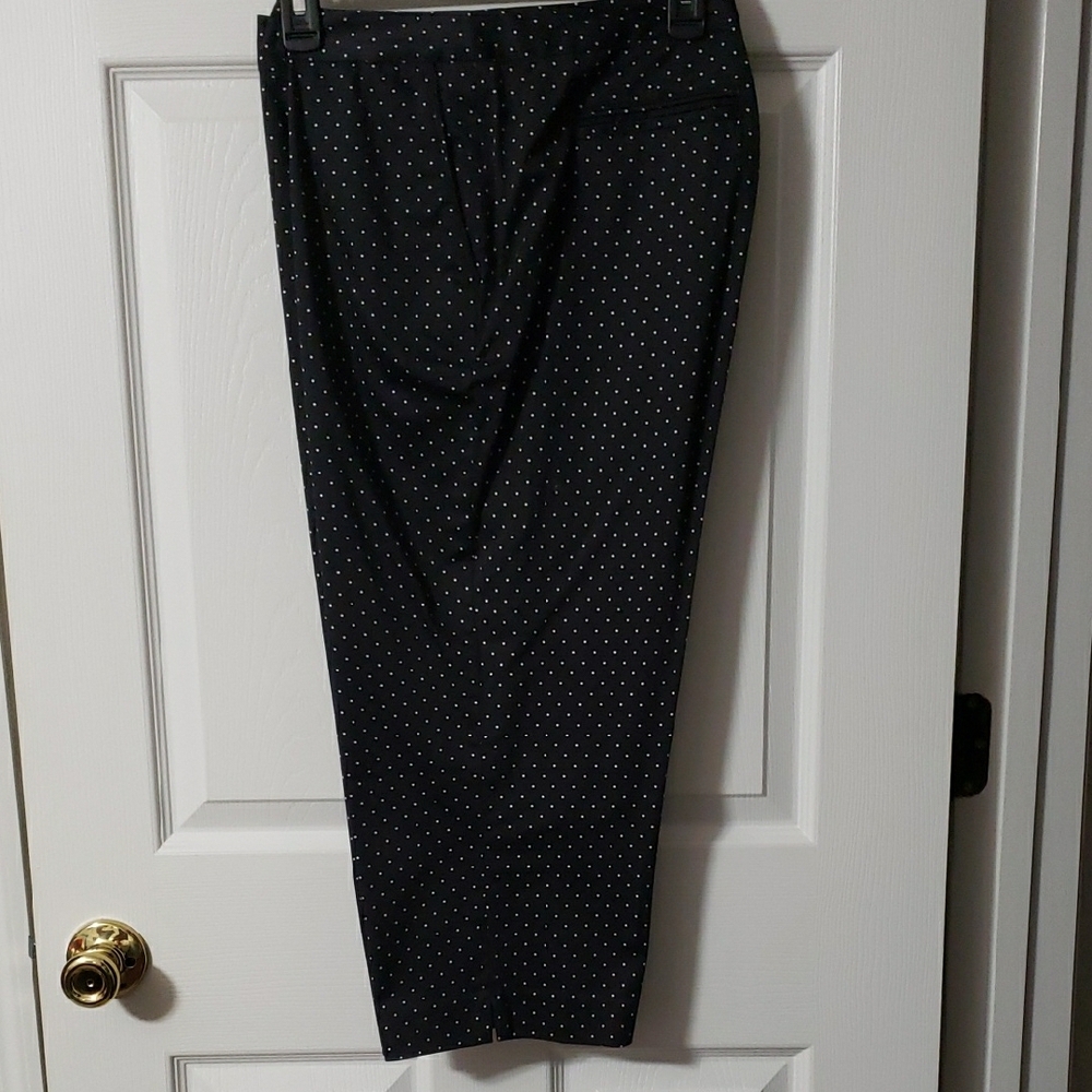 Style & Co Black and White Polka Dot Capris